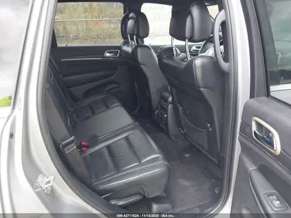 1C4RJFBG0HC808263 2017 JEEP GRAND CHEROKEE - Image 8