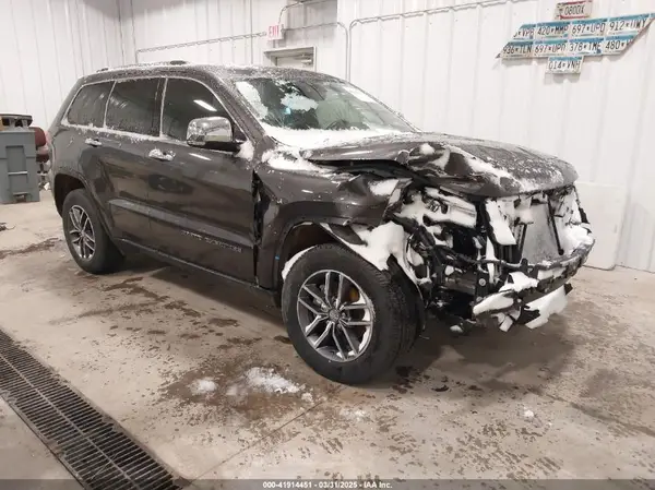 1C4RJFBG0HC810952 2017 JEEP GRAND CHEROKEE - Image 1