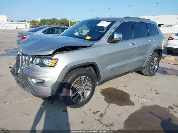 1C4RJFBG0HC820204 2017 JEEP GRAND CHEROKEE - Image 2