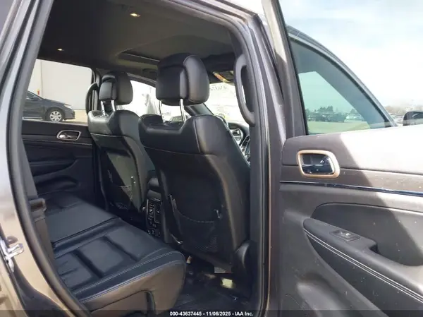 1C4RJFBG0HC840985 2017 JEEP GRAND CHEROKEE - Image 8