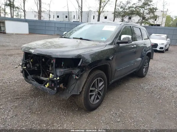 1C4RJFBG0HC861559 2017 JEEP GRAND CHEROKEE - Image 2