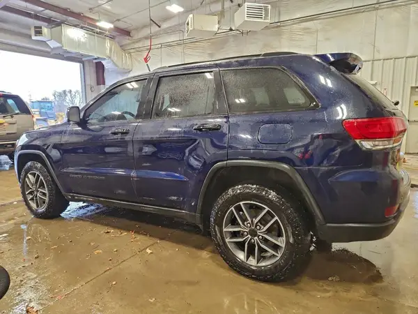 1C4RJFBG0HC884999 2017 JEEP GRAND CHEROKEE - Image 2