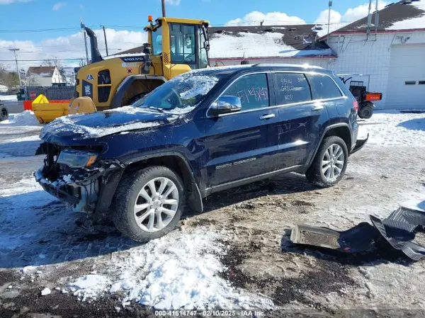 1C4RJFBG0HC889040 2017 JEEP GRAND CHEROKEE - Image 2