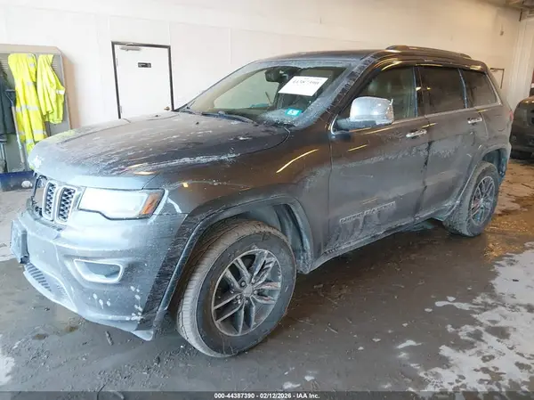 1C4RJFBG0HC908962 2017 JEEP GRAND CHEROKEE - Image 2