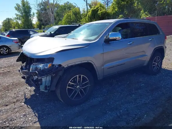 1C4RJFBG0HC955439 2017 JEEP GRAND CHEROKEE - Image 2