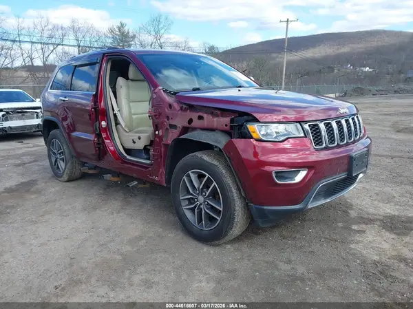 1C4RJFBG0JC106773 2018 JEEP GRAND CHEROKEE - Image 1