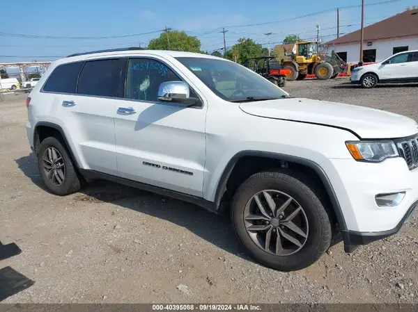 1C4RJFBG0JC108555 2018 JEEP GRAND CHEROKEE - Image 1