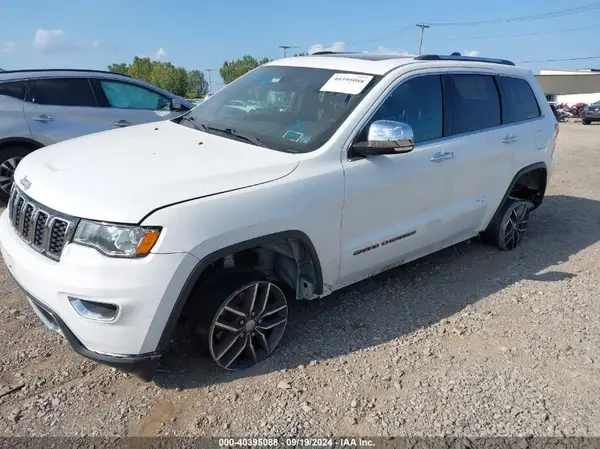 1C4RJFBG0JC108555 2018 JEEP GRAND CHEROKEE - Image 2