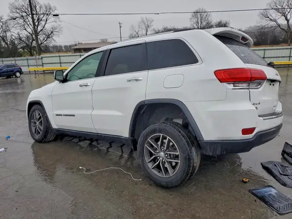 1C4RJFBG0JC108751 2018 JEEP GRAND CHEROKEE - Image 2