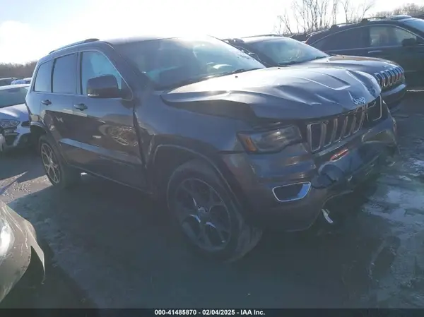1C4RJFBG0JC244457 2018 JEEP GRAND CHEROKEE - Image 1