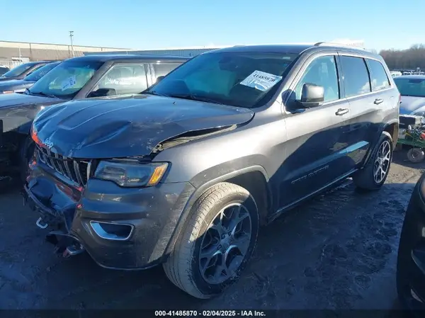 1C4RJFBG0JC244457 2018 JEEP GRAND CHEROKEE - Image 2