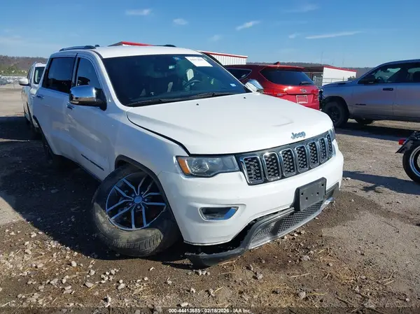 1C4RJFBG0JC245592 2018 JEEP GRAND CHEROKEE - Image 1