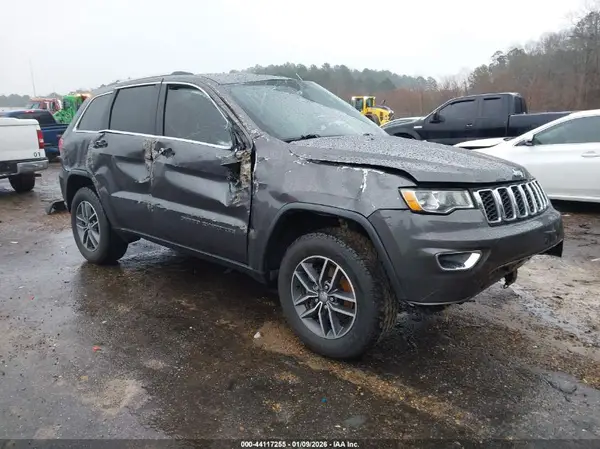 1C4RJFBG0JC383343 2018 JEEP GRAND CHEROKEE - Image 1