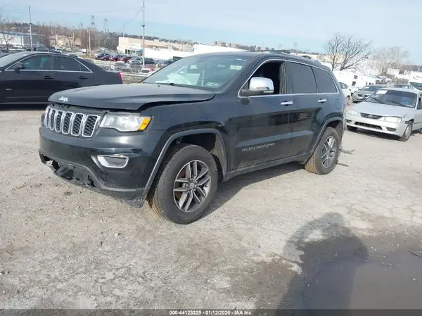 1C4RJFBG0JC450703 2018 JEEP GRAND CHEROKEE - Image 2
