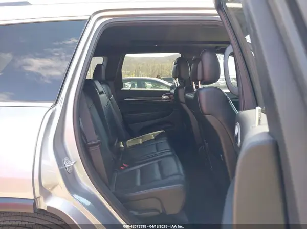 1C4RJFBG0KC765731 2019 JEEP GRAND CHEROKEE - Image 8
