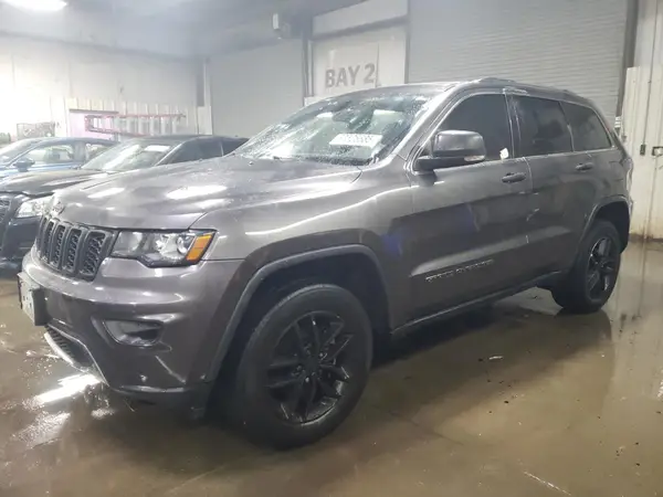 1C4RJFBG1HC619735 2017 JEEP GRAND CHEROKEE - Image 1