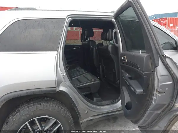 1C4RJFBG1HC776214 2017 JEEP GRAND CHEROKEE - Image 8