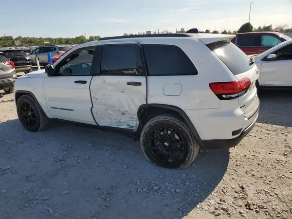 1C4RJFBG1HC809860 2017 JEEP GRAND CHEROKEE - Image 2