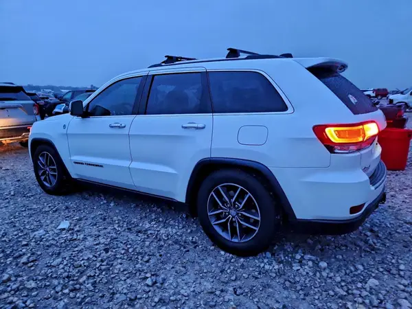 1C4RJFBG1HC865717 2017 JEEP GRAND CHEROKEE - Image 2