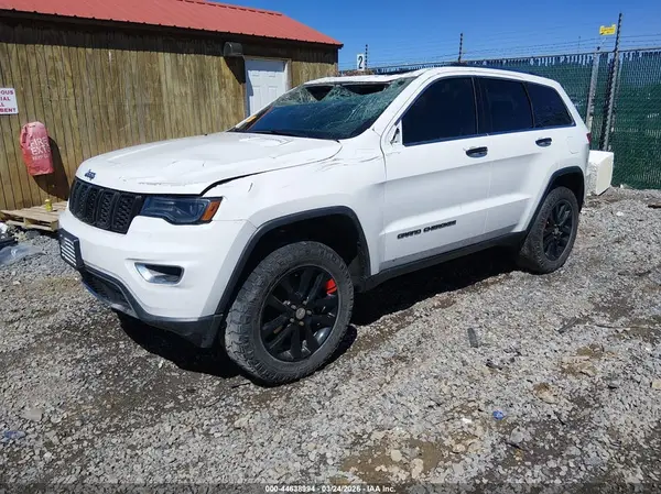 1C4RJFBG1HC874871 2017 JEEP GRAND CHEROKEE - Image 2