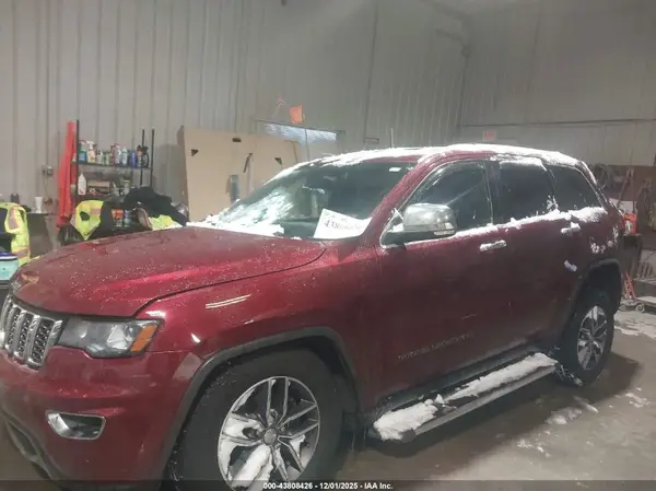 1C4RJFBG1HC940609 2017 JEEP GRAND CHEROKEE - Image 2