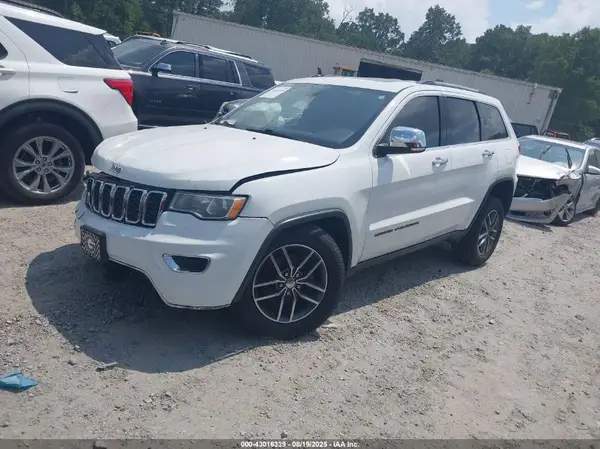 1C4RJFBG1JC117636 2018 JEEP GRAND CHEROKEE - Image 2