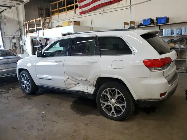 1C4RJFBG1JC156694 2018 JEEP GRAND CHEROKEE - Image 2