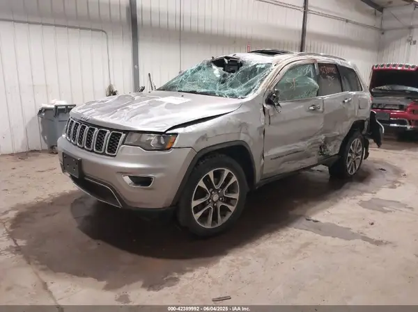 1C4RJFBG1JC204615 2018 JEEP GRAND CHEROKEE - Image 2