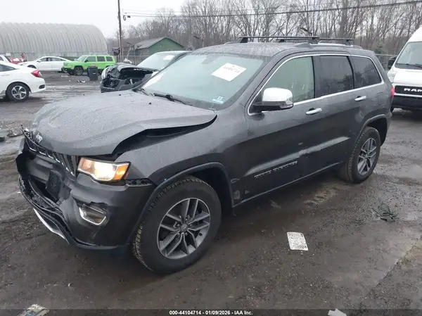1C4RJFBG1JC212049 2018 JEEP GRAND CHEROKEE - Image 2
