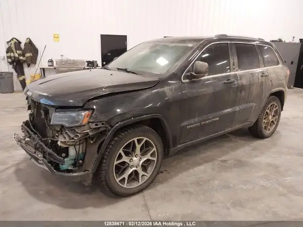 1C4RJFBG1JC244581 2018 JEEP GRAND CHEROKEE - Image 2