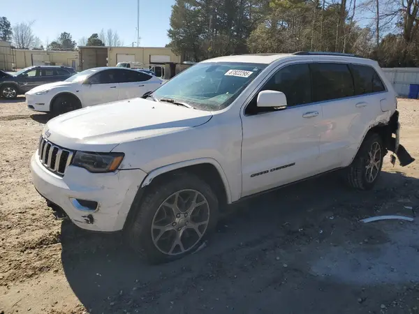 1C4RJFBG1JC296826 2018 JEEP GRAND CHEROKEE - Image 1