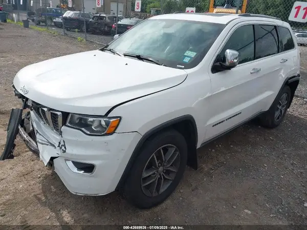 1C4RJFBG1JC489610 2018 JEEP GRAND CHEROKEE - Image 2