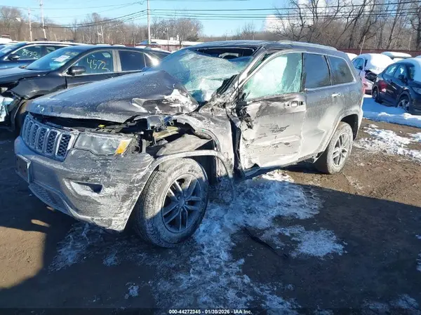 1C4RJFBG1KC592401 2019 JEEP GRAND CHEROKEE - Image 2