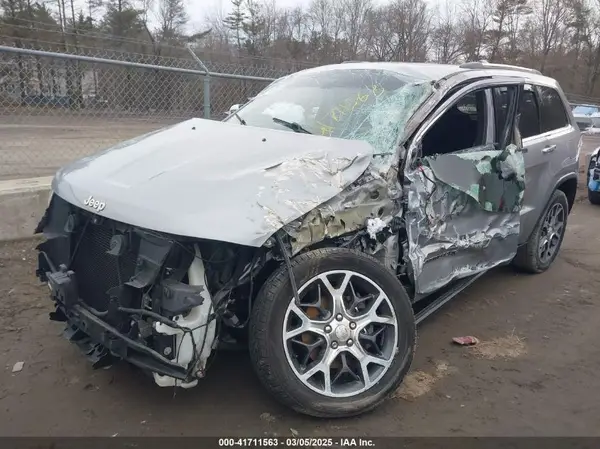 1C4RJFBG1KC669591 2019 JEEP GRAND CHEROKEE - Image 2