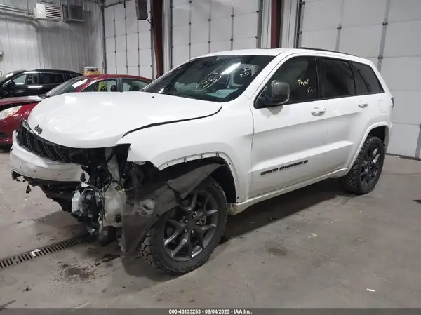 1C4RJFBG1MC856431 2021 JEEP GRAND CHEROKEE - Image 2