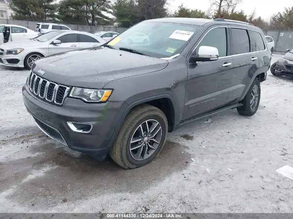 1C4RJFBG2HC676591 2017 JEEP GRAND CHEROKEE - Image 2