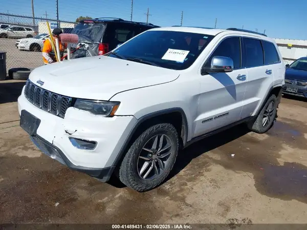 1C4RJFBG2HC755095 2017 JEEP GRAND CHEROKEE - Image 2