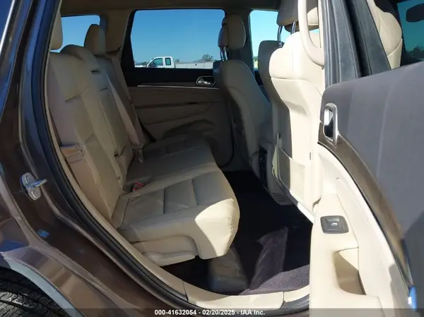 1C4RJFBG2HC771801 2017 JEEP GRAND CHEROKEE - Image 8