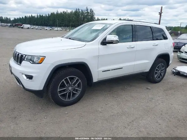 1C4RJFBG2HC822598 2017 JEEP GRAND CHEROKEE - Image 2