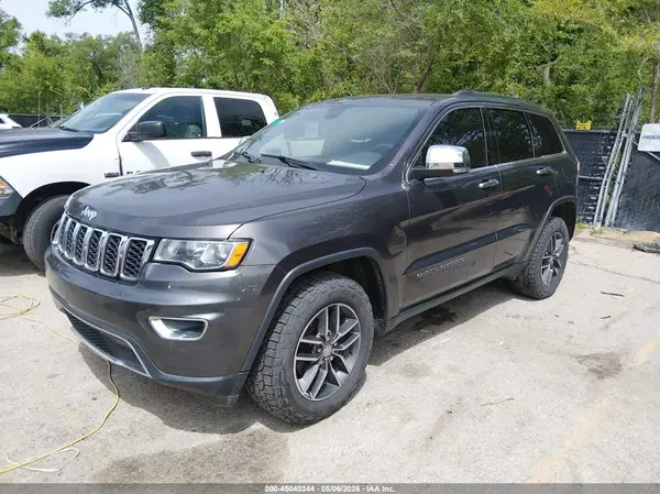 1C4RJFBG2HC841586 2017 JEEP GRAND CHEROKEE - Image 2