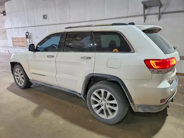 1C4RJFBG2HC900328 2017 JEEP GRAND CHEROKEE - Image 2