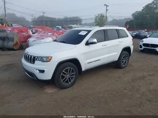 1C4RJFBG2HC901379 2017 JEEP GRAND CHEROKEE - Image 2