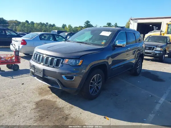 1C4RJFBG2HC923186 2017 JEEP GRAND CHEROKEE - Image 2