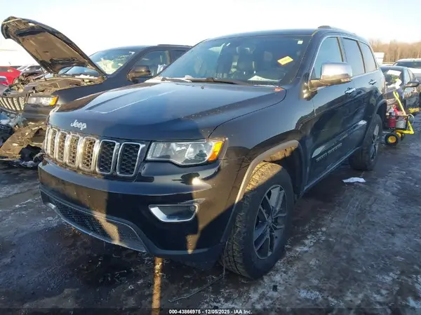 1C4RJFBG2HC963977 2017 JEEP GRAND CHEROKEE - Image 2