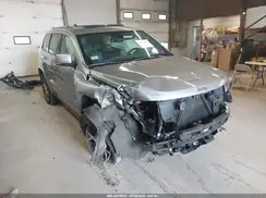 1C4RJFBG2JC104569 2018 JEEP GRAND CHEROKEE