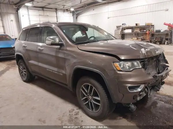 1C4RJFBG2JC139502 2018 JEEP GRAND CHEROKEE - Image 1