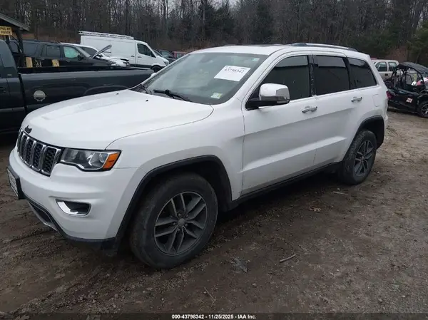1C4RJFBG2JC200847 2018 JEEP GRAND CHEROKEE - Image 2