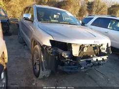 1C4RJFBG2JC244749 2018 JEEP GRAND CHEROKEE