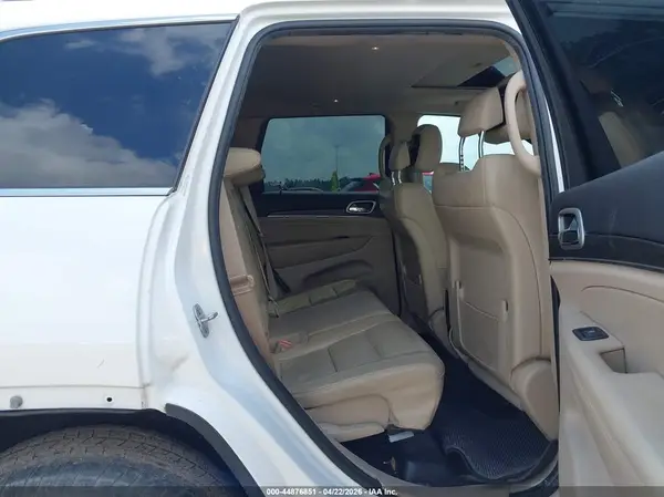1C4RJFBG2KC527556 2019 JEEP GRAND CHEROKEE - Image 8