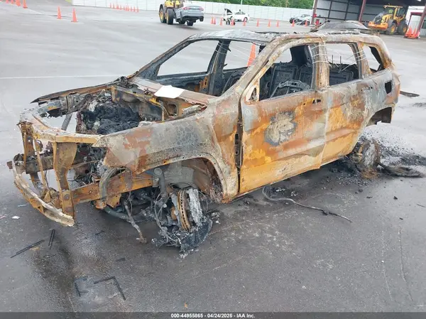 1C4RJFBG2KC574327 2019 JEEP GRAND CHEROKEE - Image 2